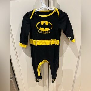 Batman Black and Yellow Baby Sleep Suit 12-18m